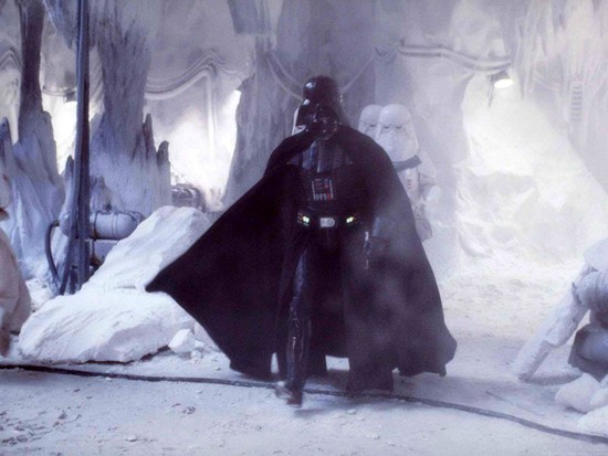 ファイル:Vader-on-Hoth.jpg