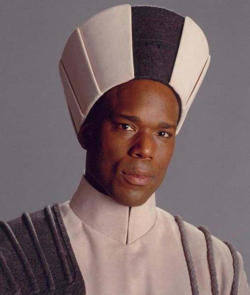 ファイル:Giddean Danu.jpg