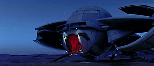 ファイル:Sith Infiltrator on Tatooine.jpg