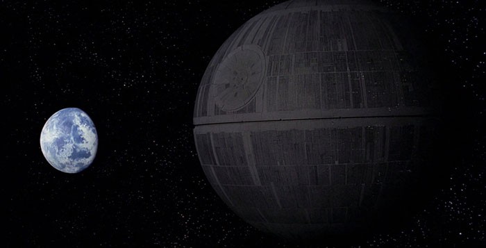 ファイル:Alderaan DeathStar.jpg
