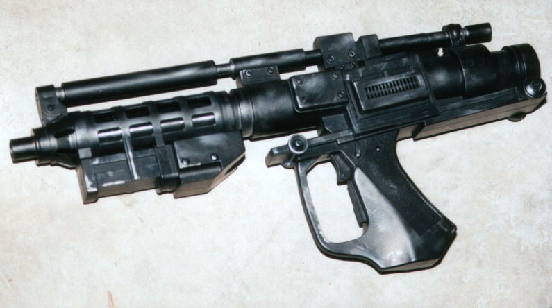 ファイル:E-5 blaster rifle.jpg