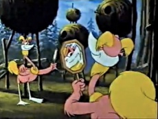 Strutters preening.jpg